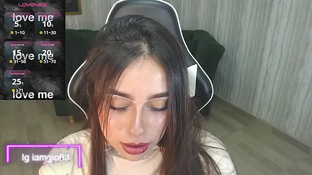 Snapshot of Georgina_1t chatting on March 22, 11:53 am Georgina 1t online show from March 22, 11:53 am