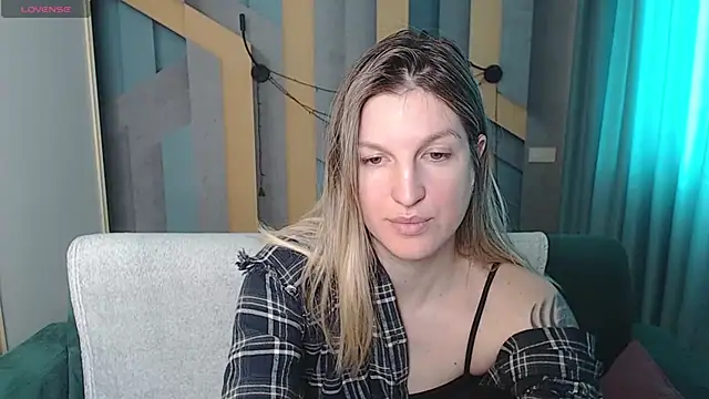 EmilyWalkeri online show from February 16, 8:24 am