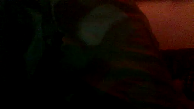 Snapshot of Rejtelmesest chatting on May 5, 10:24 pm Rejtelmesest online show from May 5, 10:24 pm