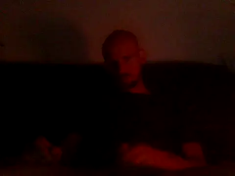 Snapshot of Rejtelmesest chatting on May 6, 8:13 pm Rejtelmesest online show from May 6, 8:13 pm