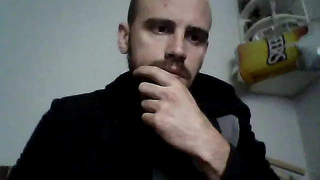 Snapshot of Rejtelmesest chatting on May 19, 10:55 am Rejtelmesest online show from May 19, 10:55 am