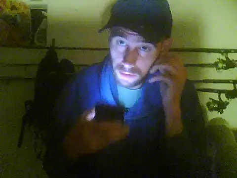 Snapshot of Rejtelmesest chatting on March 1, 6:32 pm Rejtelmesest online show from March 1, 6:32 pm