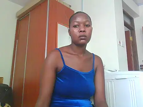 Snapshot of sexy_barbie2024 chatting on November 24, 2:28 pm sexy barbie2024 online show from November 24, 2:28 pm