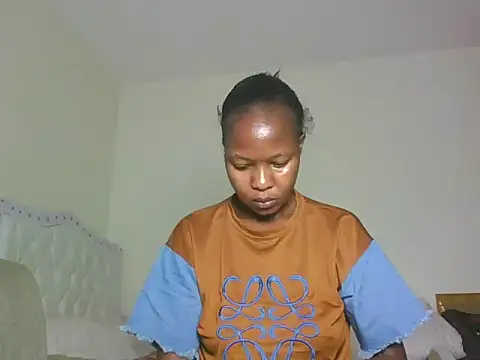 Snapshot of sexy_barbie2024 chatting on November 20, 11:22 am sexy barbie2024 online show from November 20, 11:22 am