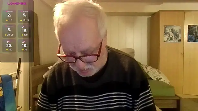 Sammy1660 online show from March 16, 11:40 pm