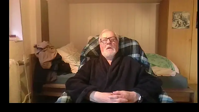 Snapshot of Sammy1660 chatting on June 19, 5:24 am Sammy1660 online show from June 19, 5:24 am