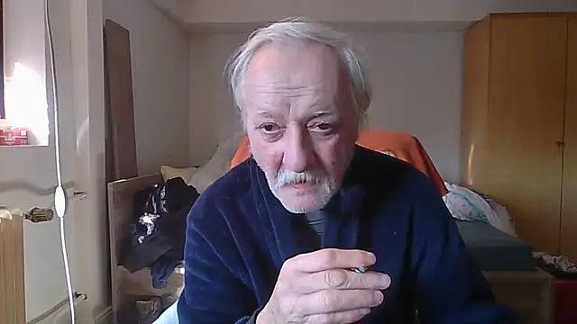 Snapshot of Sammy1660 chatting on March 2, 10:58 am Sammy1660 online show from March 2, 10:58 am