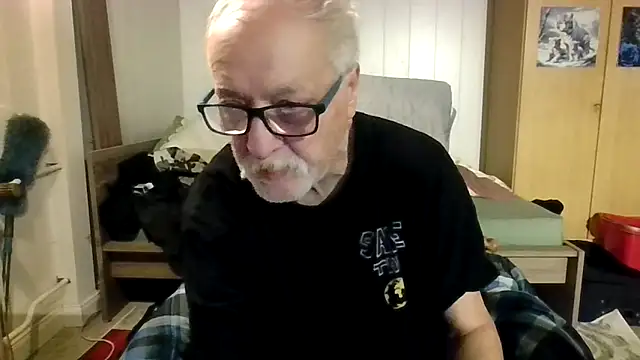 Snapshot of Sammy1660 chatting on November 3, 12:38 am Sammy1660 online show from November 3, 12:38 am