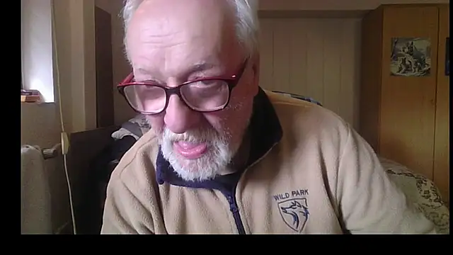 Snapshot of Sammy1660 chatting on June 17, 10:58 am Sammy1660 online show from June 17, 10:58 am