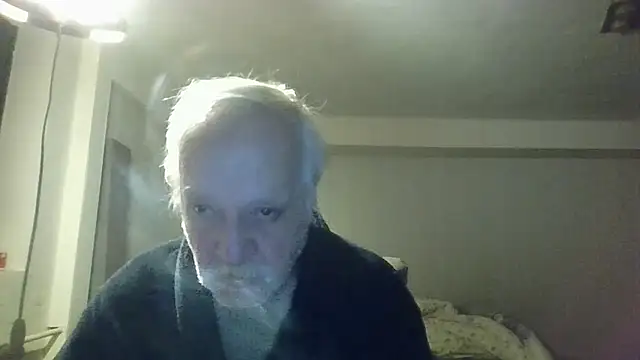 Snapshot of Sammy1660 chatting on December 18, 6:53 am Sammy1660 online show from December 18, 6:53 am