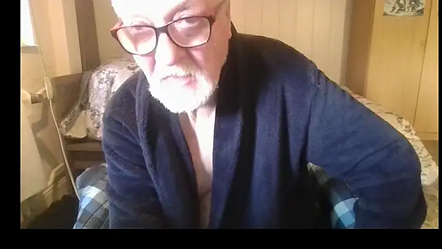 Snapshot of Sammy1660 chatting on June 11, 7:05 am Sammy1660 online show from June 11, 7:05 am