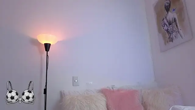 Snapshot of Cristel_Boom chatting on June 15, 2:39 pm Cristel Boom online show from June 15, 2:39 pm