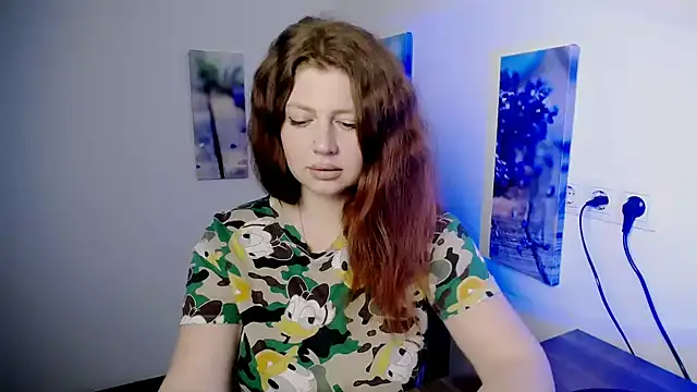 Lizzy Love online show from February 25, 9:09 am