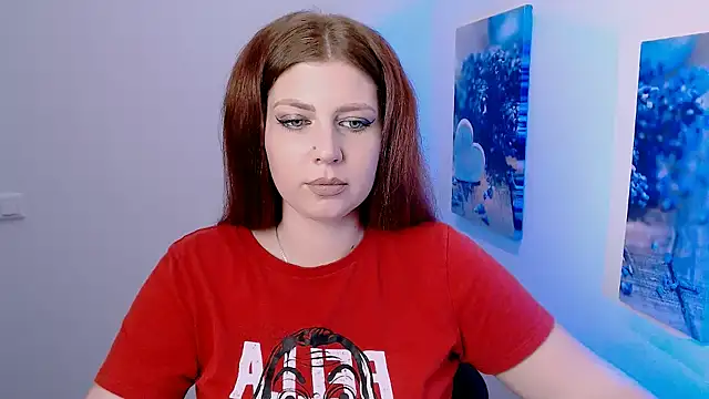 Lizzy Love online show from November 12, 1:26 pm