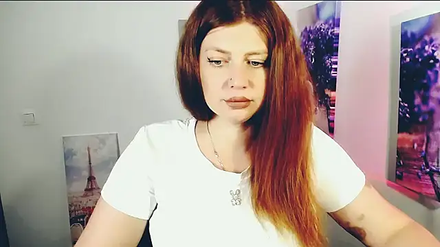 Snapshot of Lizzy_Love chatting on July 18, 12:36 pm Lizzy Love online show from July 18, 12:36 pm
