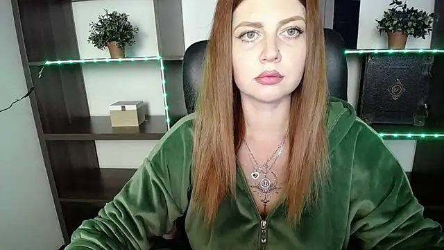 Lizzy Love online show from March 18, 7:12 pm