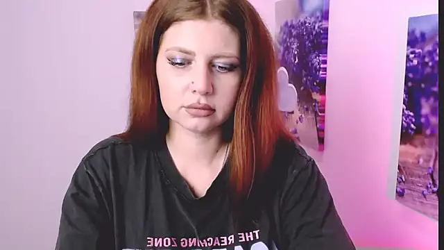 Lizzy Love online show from December 3, 12:59 pm