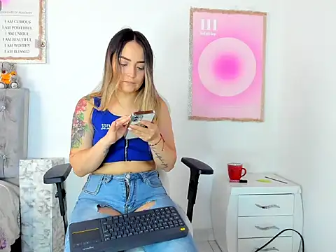 cindy love2 online show from December 4, 2:05 pm