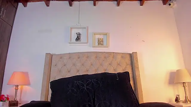 allisson m online show from November 10, 12:10 pm