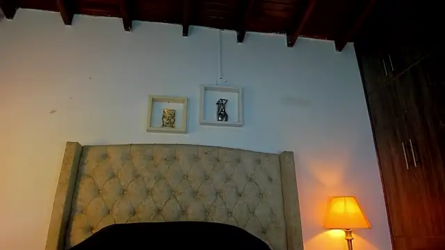 allisson m online show from March 26, 12:03 pm