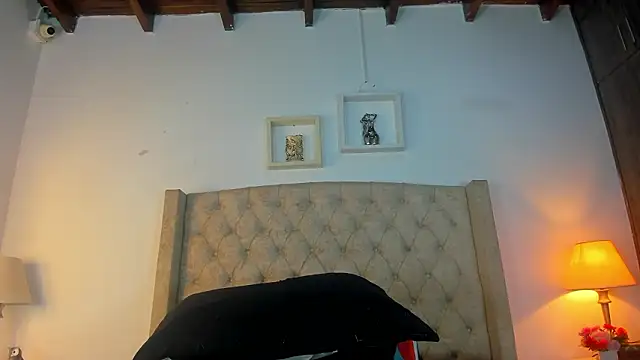 allisson m online show from February 26, 12:05 pm