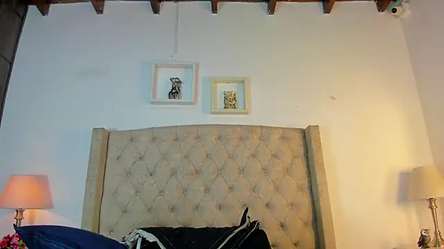 allisson m online show from October 21, 12:04 pm