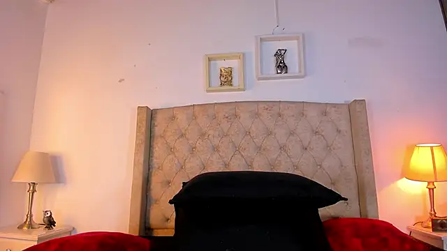 allisson m online show from April 1, 12:06 pm