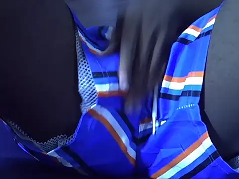 KING SQUIRT online show from December 5, 7:45 pm