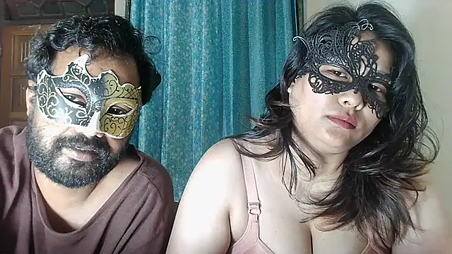 Snapshot of Cutehornycouples chatting on September 17, 6:10 pm Cutehornycouples online show from September 17, 6:10 pm