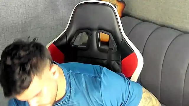 Ricardogo19 online show from November 17, 7:40 pm