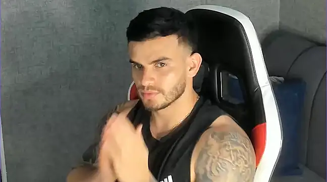 Ricardogo19 online show from March 3, 11:03 pm