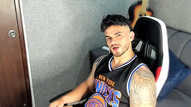 Ricardogo19 online show from October 18, 10:56 pm