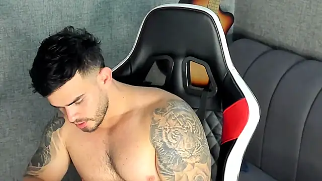 Ricardogo19 online show from November 28, 4:07 pm