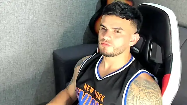 Ricardogo19 online show from November 11, 11:20 pm