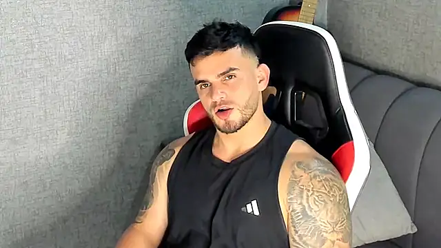 Ricardogo19 online show from November 10, 11:10 pm