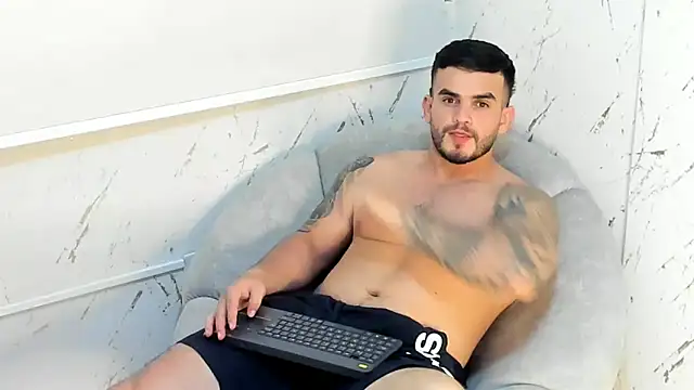 Ricardogo19 online show from December 17, 3:55 am