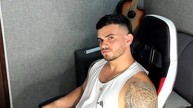 Ricardogo19 online show from November 5, 1:09 am