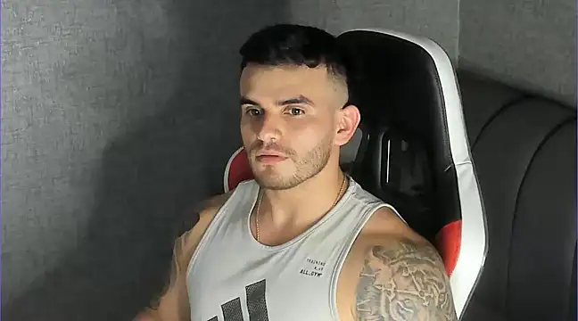 Ricardogo19 online show from March 14, 11:32 pm