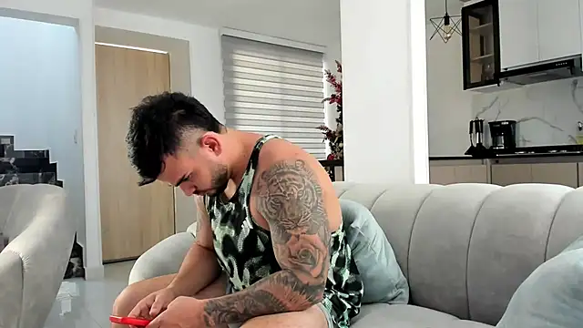 Ricardogo19 online show from December 14, 8:03 pm