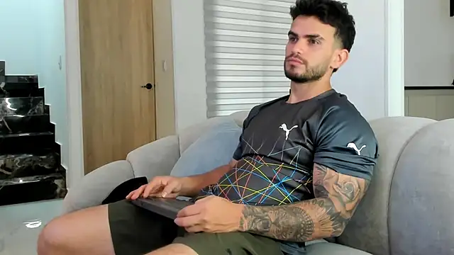 Ricardogo19 online show from March 3, 12:56 pm