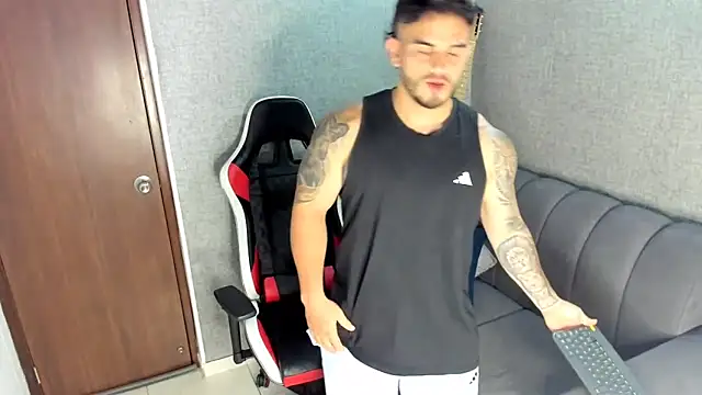 Ricardogo19 online show from October 19, 5:48 pm