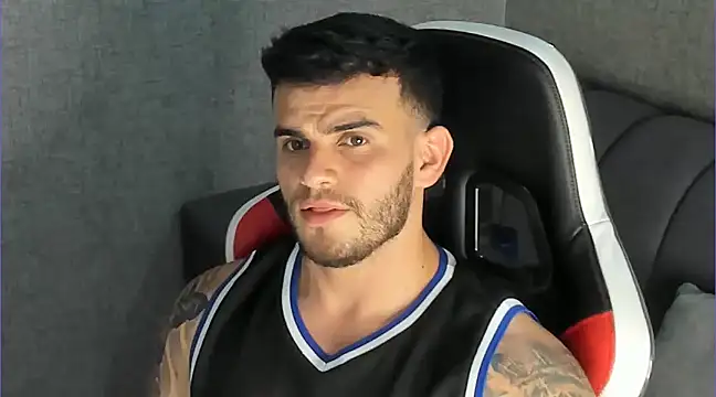 Ricardogo19 online show from February 26, 7:10 pm
