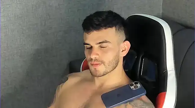 Ricardogo19 online show from March 17, 10:40 pm