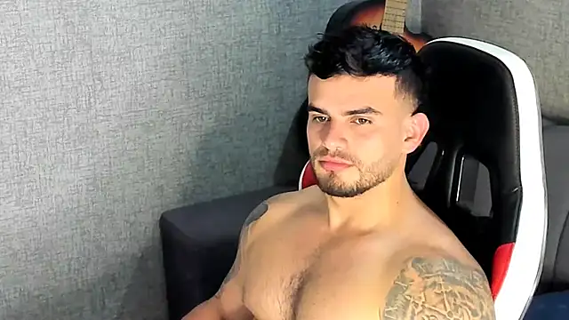 Ricardogo19 online show from November 18, 7:50 pm