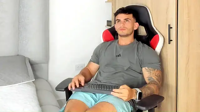 Ricardogo19 online show from May 23, 6:51 pm