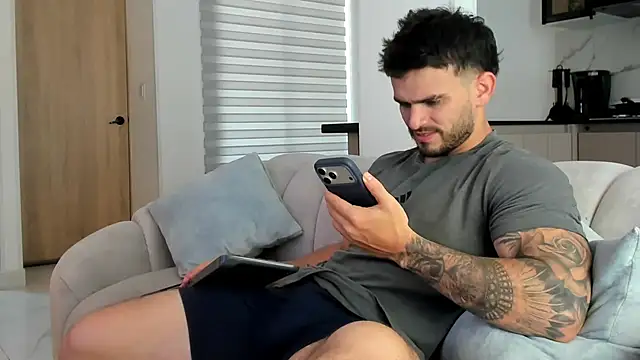 Ricardogo19 online show from March 2, 2:13 pm