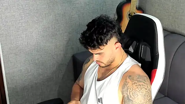 Ricardogo19 online show from October 21, 9:36 pm