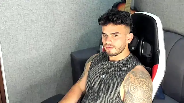 Ricardogo19 online show from October 29, 12:53 am