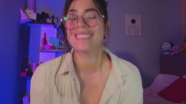 LoaLuxury online show from March 26, 6:39 pm