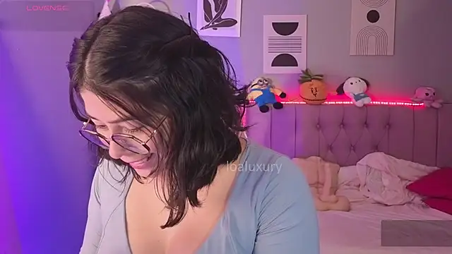 LoaLuxury online show from April 9, 8:26 pm